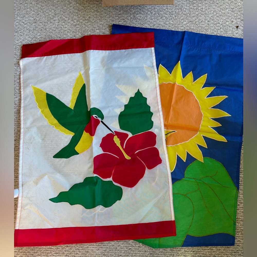 Set of decorative yard flags - birds.